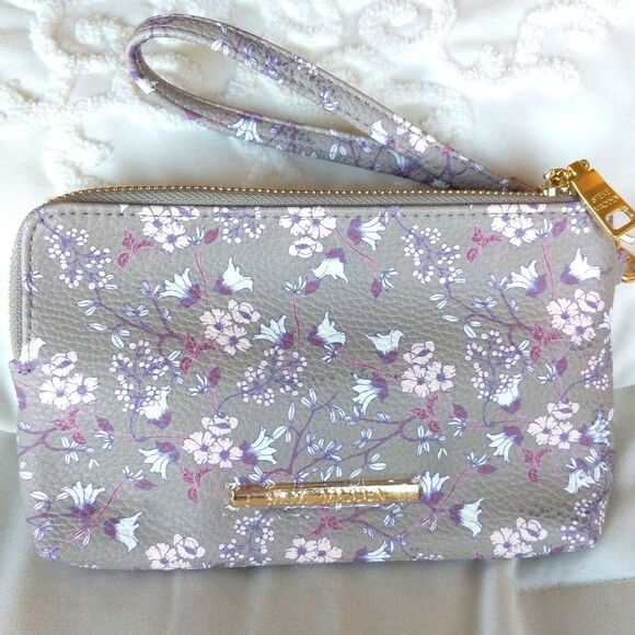 Steve Madden Wristlet - Picture 1 of 11